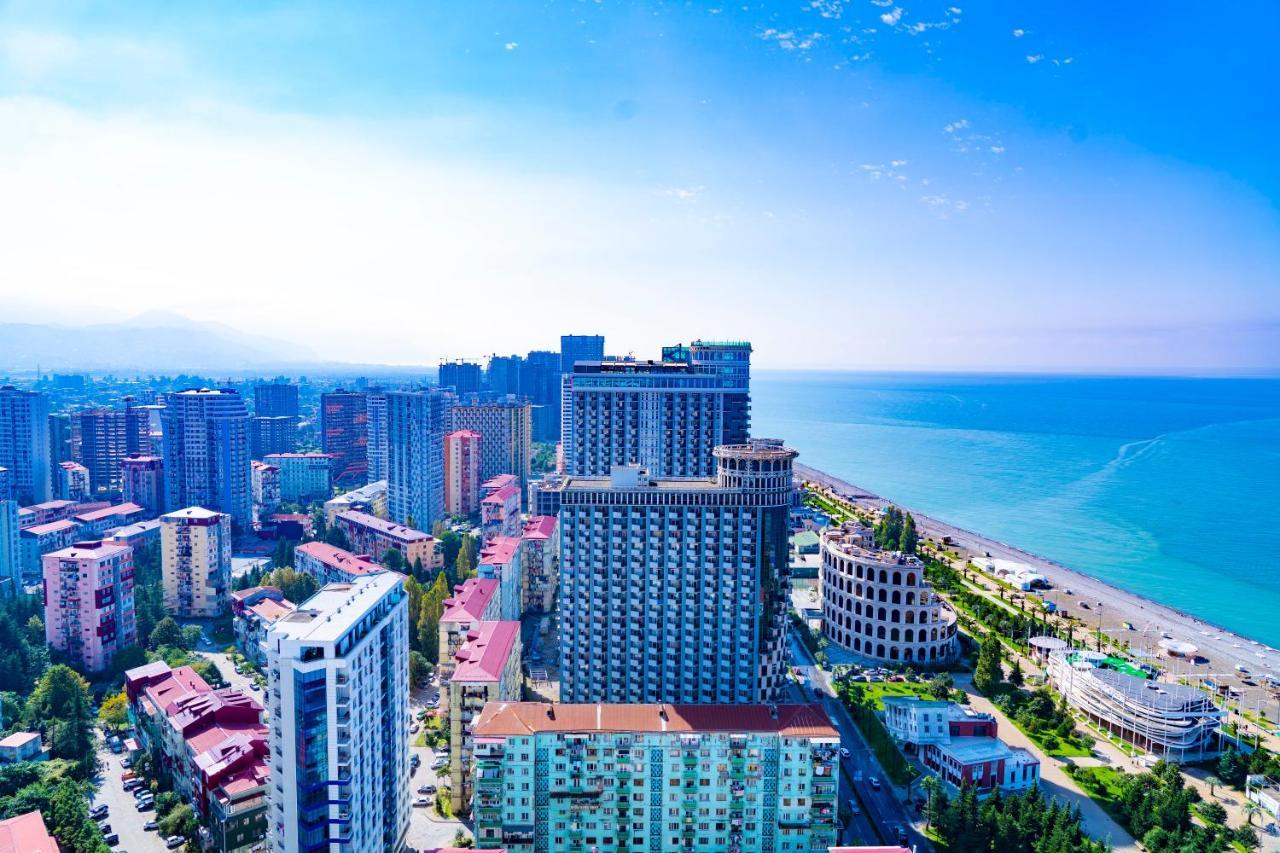 Orbi Sea View Apartment 巴统 外观 照片